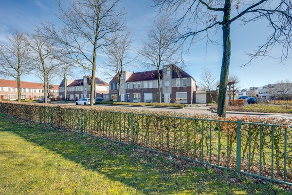 01_FUNDA_MARGA KLOMPELAAN 71_RIJEN.jpg